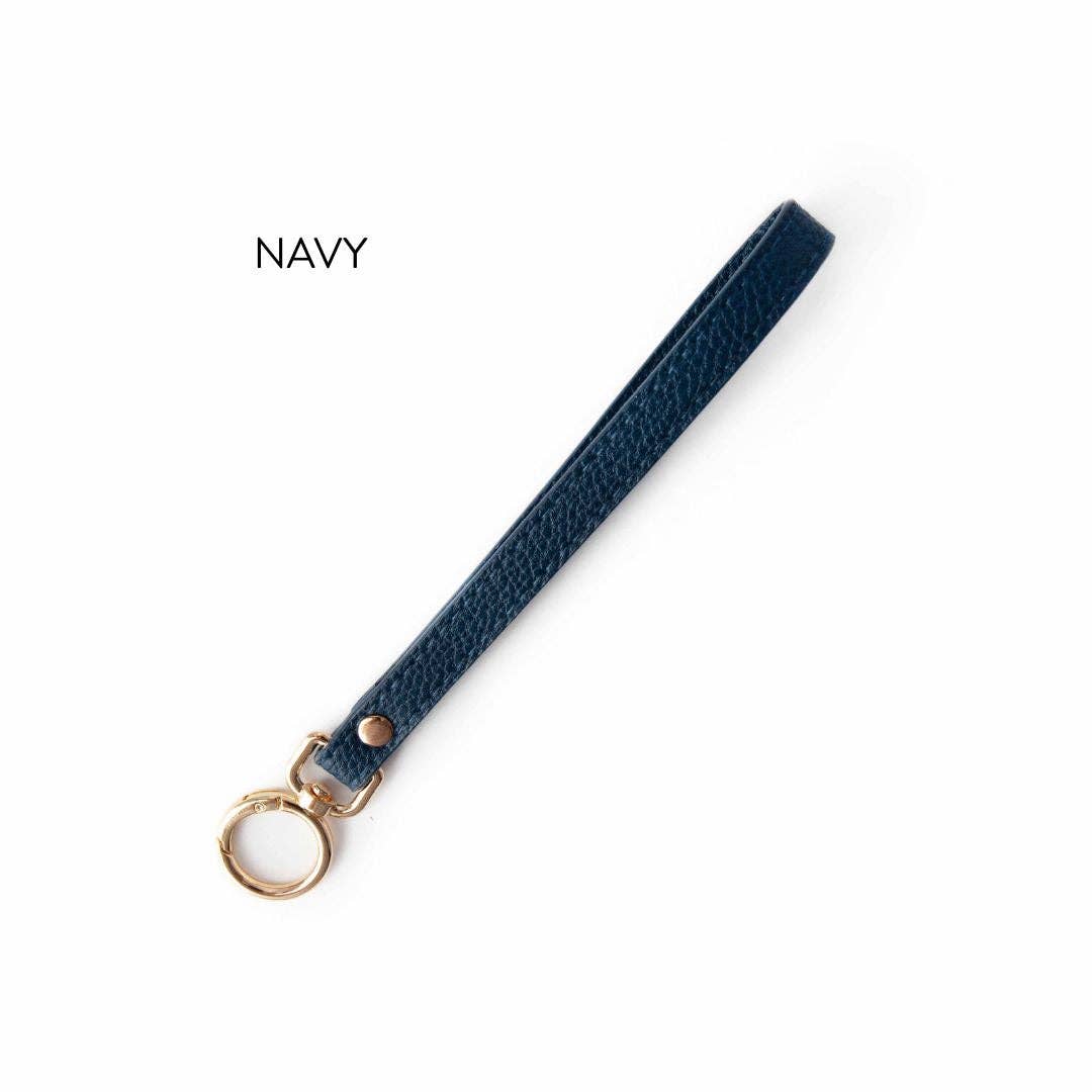 Wide Ring Yarn To Go Carousel Wrist Strap
