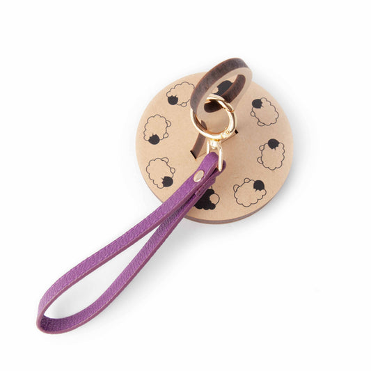 Wide Ring Yarn To Go Carousel Wrist Strap